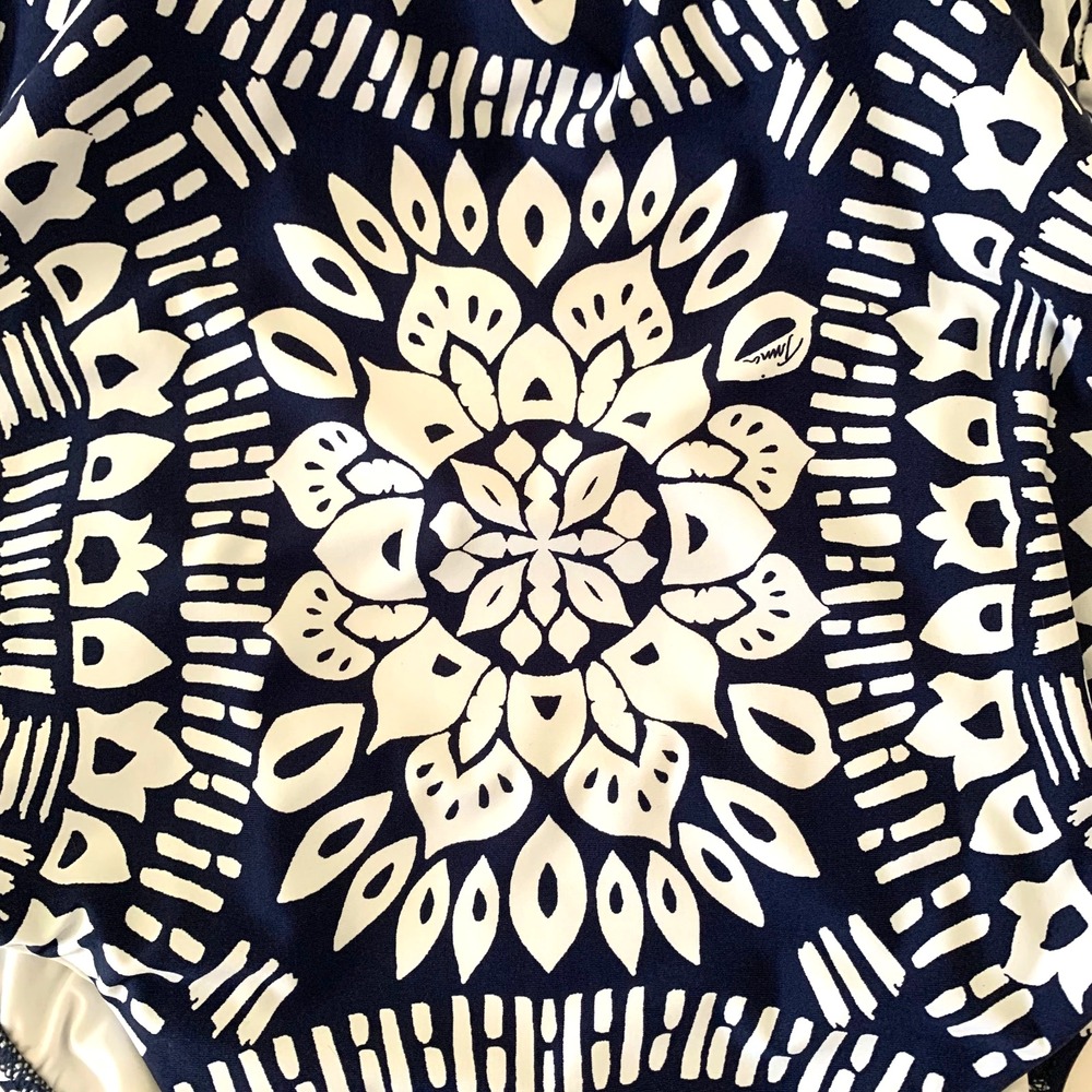 NWT Trina Turk Indochine Bandeau Tribal Floral Lace-up One Piece Swimsuit 6 4 Sm - Picture 6 of 16